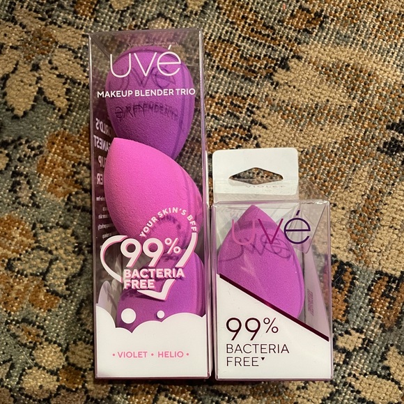 UVÉ Makeup Blenders - Picture 1 of 2